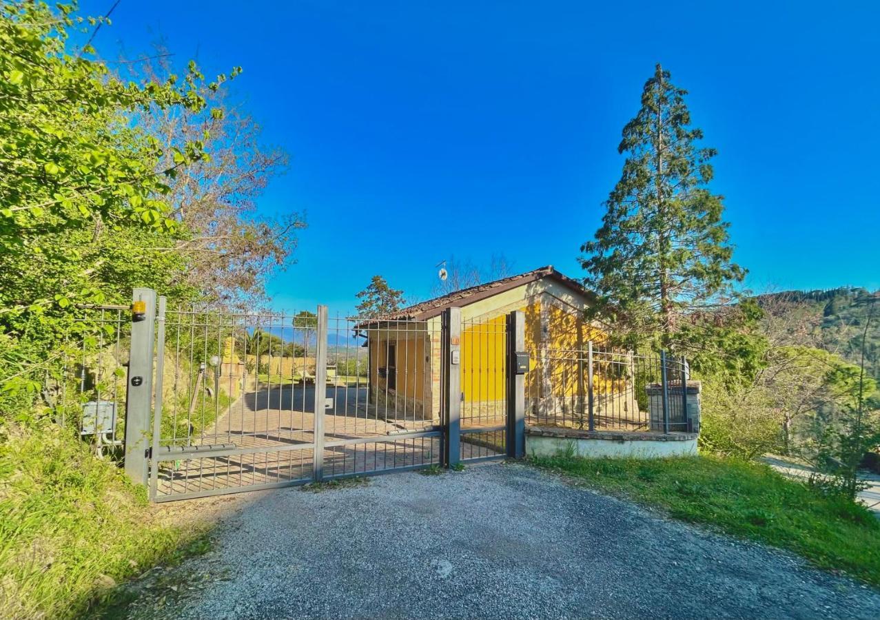 Casolare Del Maestrale - M&M Holiday House Perugia Bagian luar foto